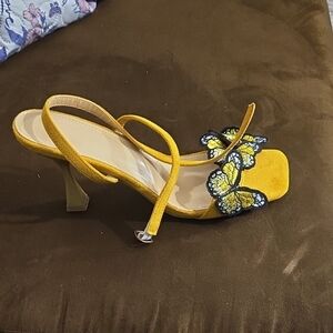 Yellow Butterfly Embellished Women's Heels